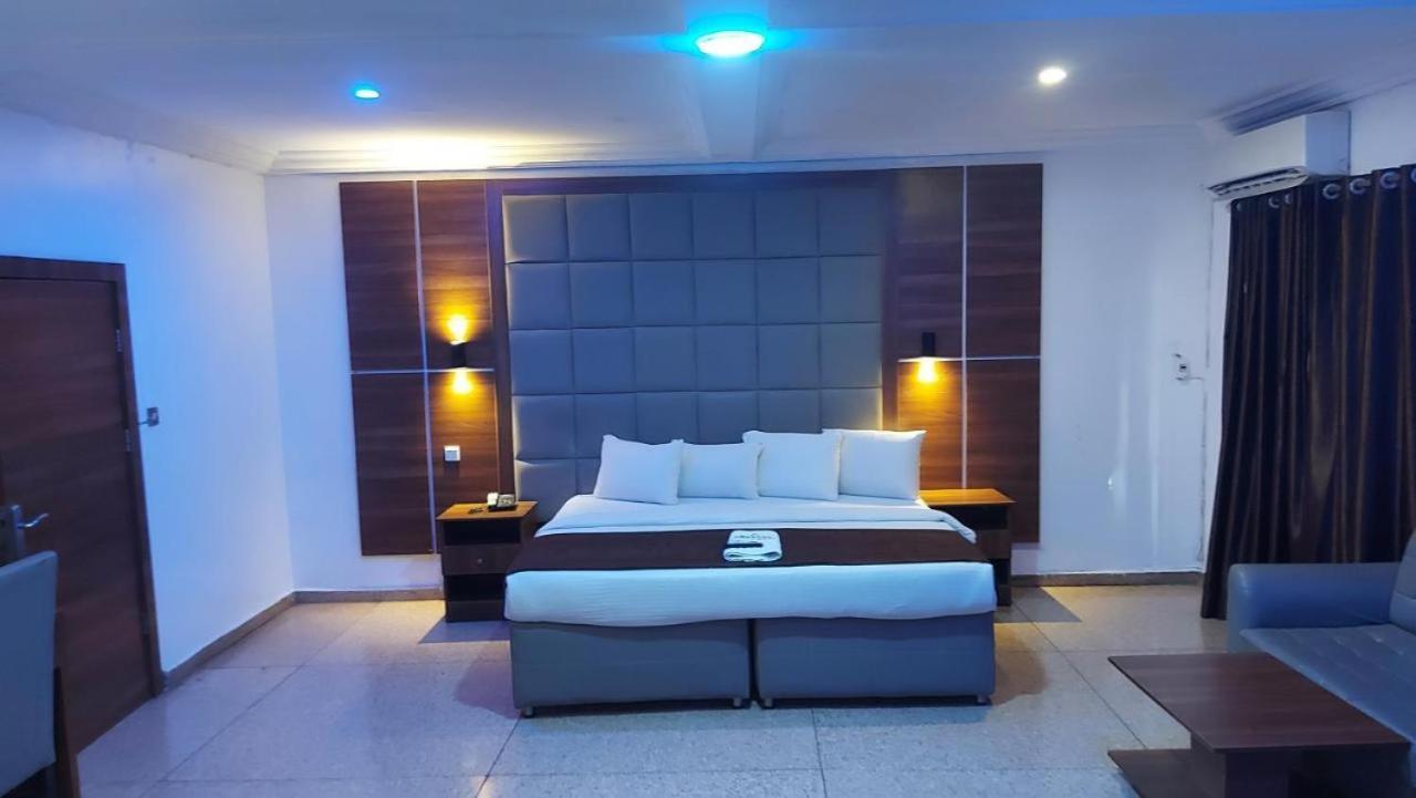 Presken Shonibare Estate Hotel ลากอส ภายนอก รูปภาพ